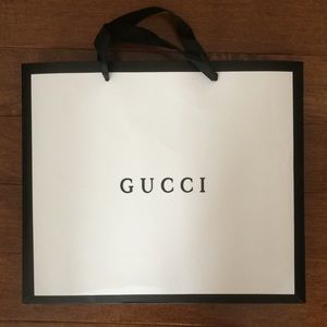 Gucci shopping bad